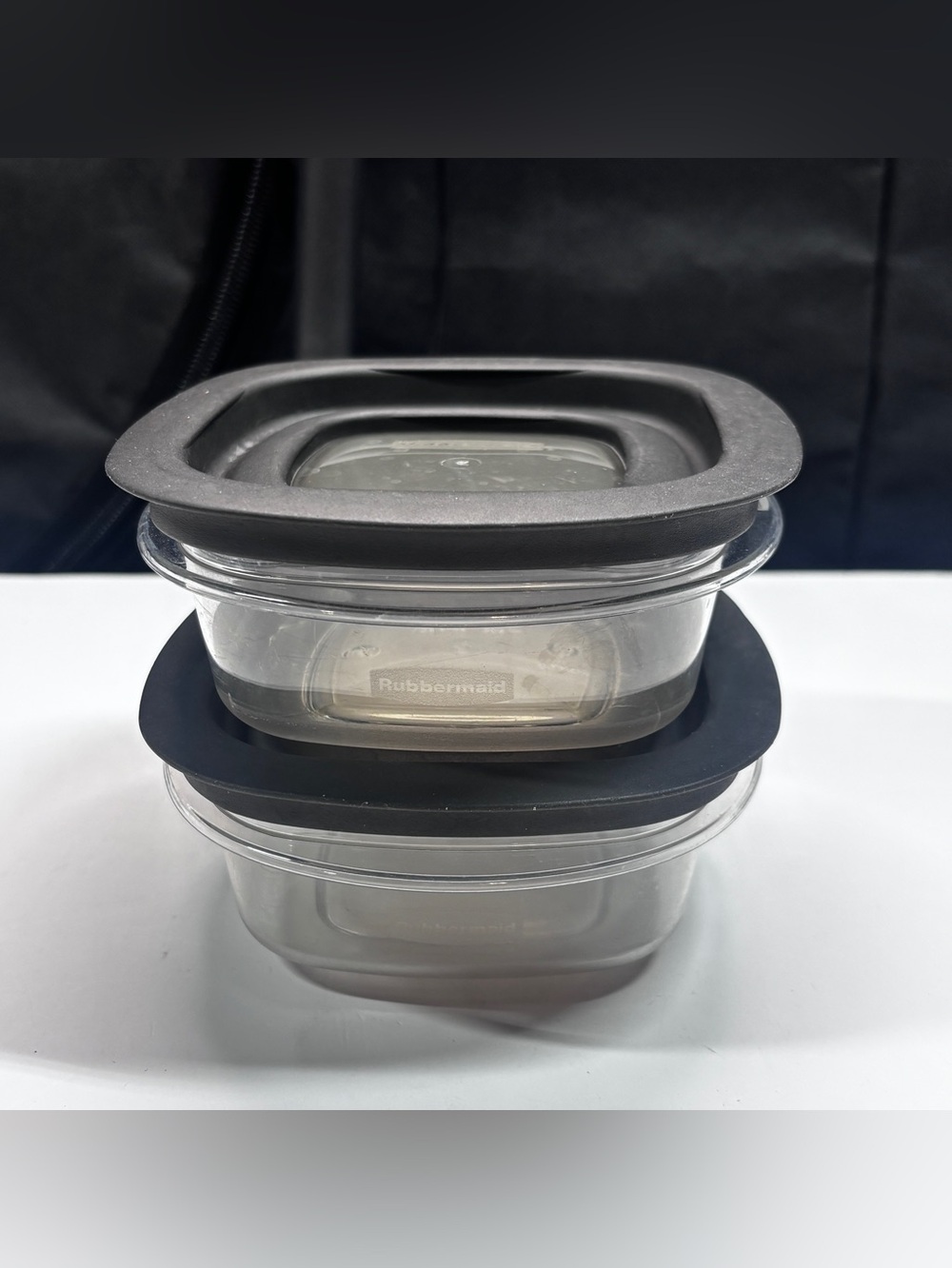 Rubbermaid Premier  Window Lids 1.25 Cup Containers 2 Containers